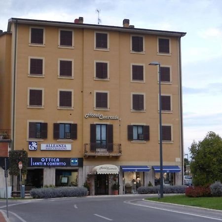 Hotel Centrale Chiusi Exterior foto