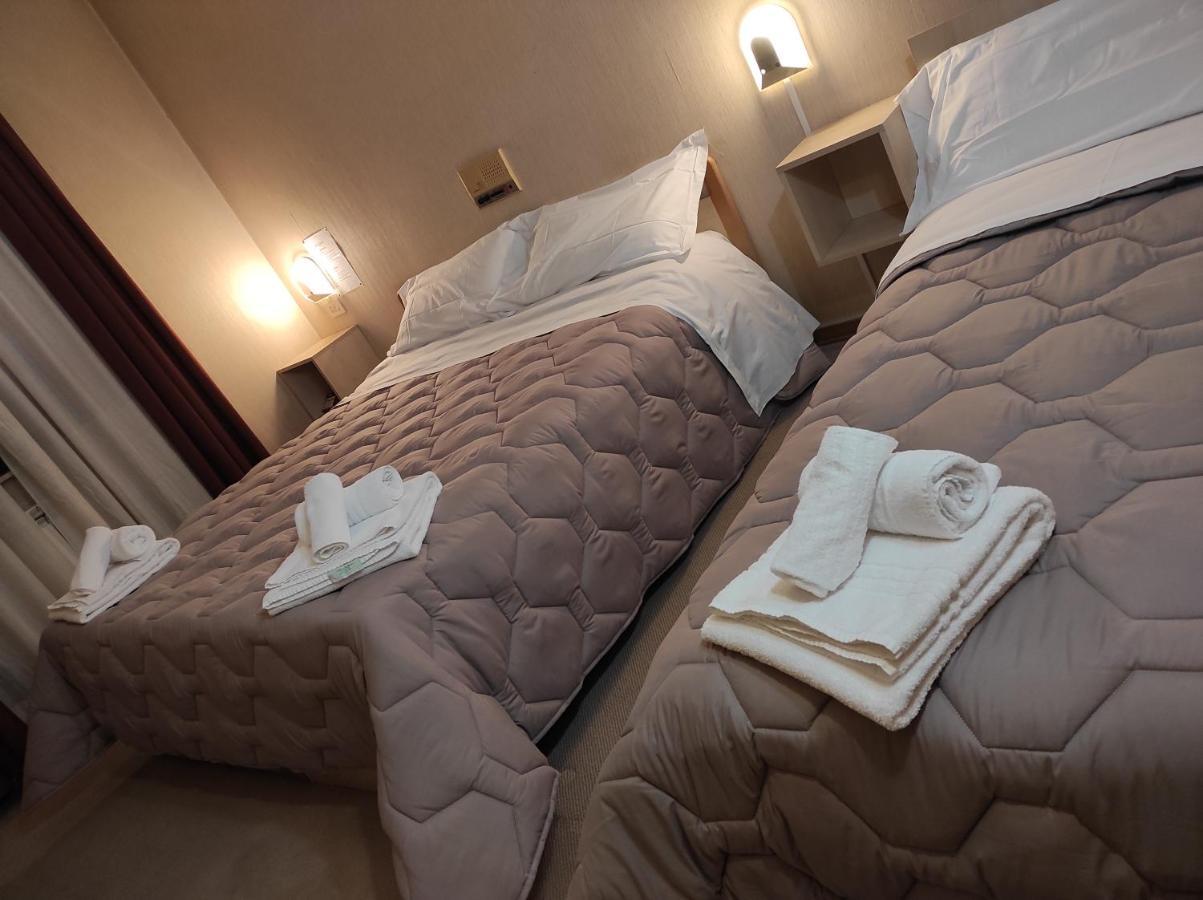 Hotel Centrale Chiusi Quarto foto