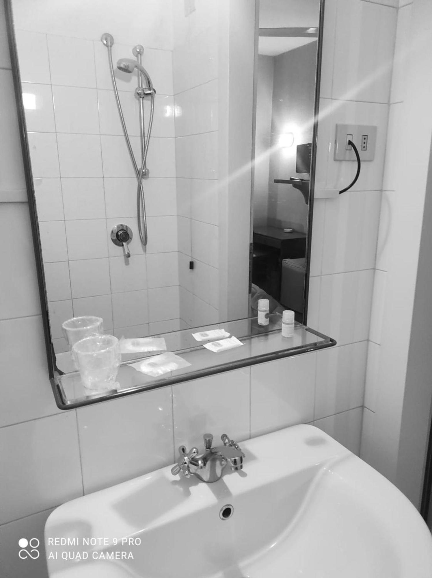 Hotel Centrale Chiusi Quarto foto